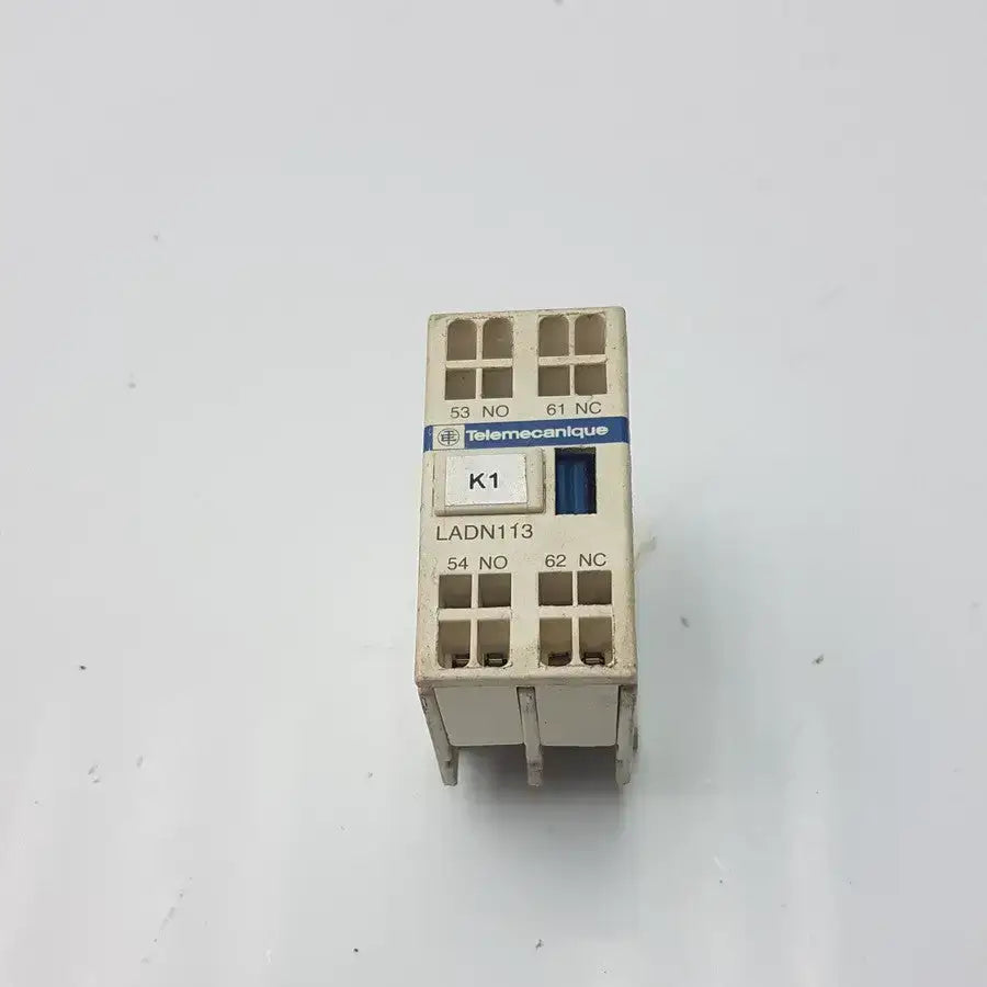 Schneider Electric Telemecanique Schneider Electric A013256 Auxiliary Switch Block Auxiliary Switch Block, second-hand product photo 1