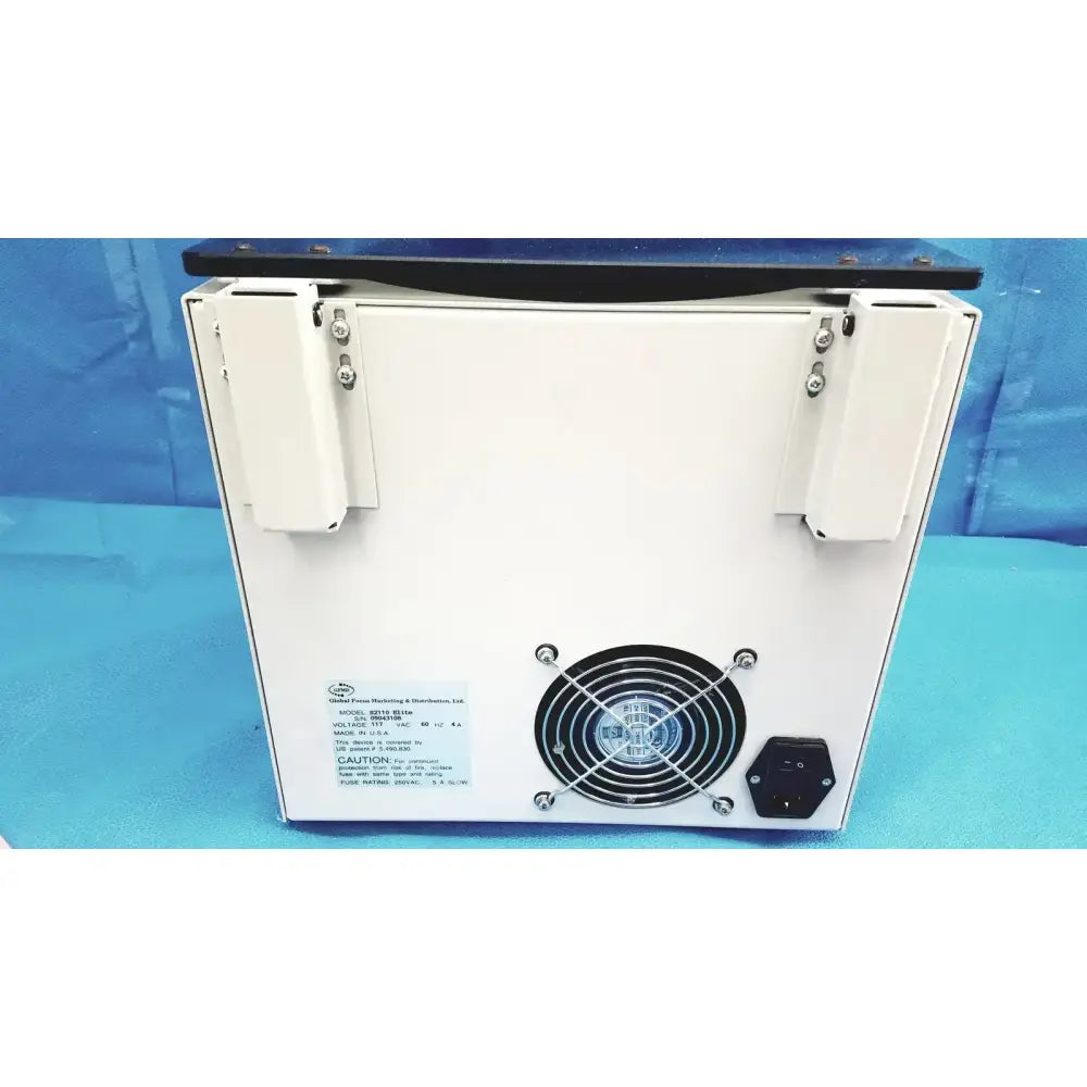 Clay Adams The Silent Solution Silencer 2100 Centriifuge System Benchtop Centrifuge, second-hand product photo 13