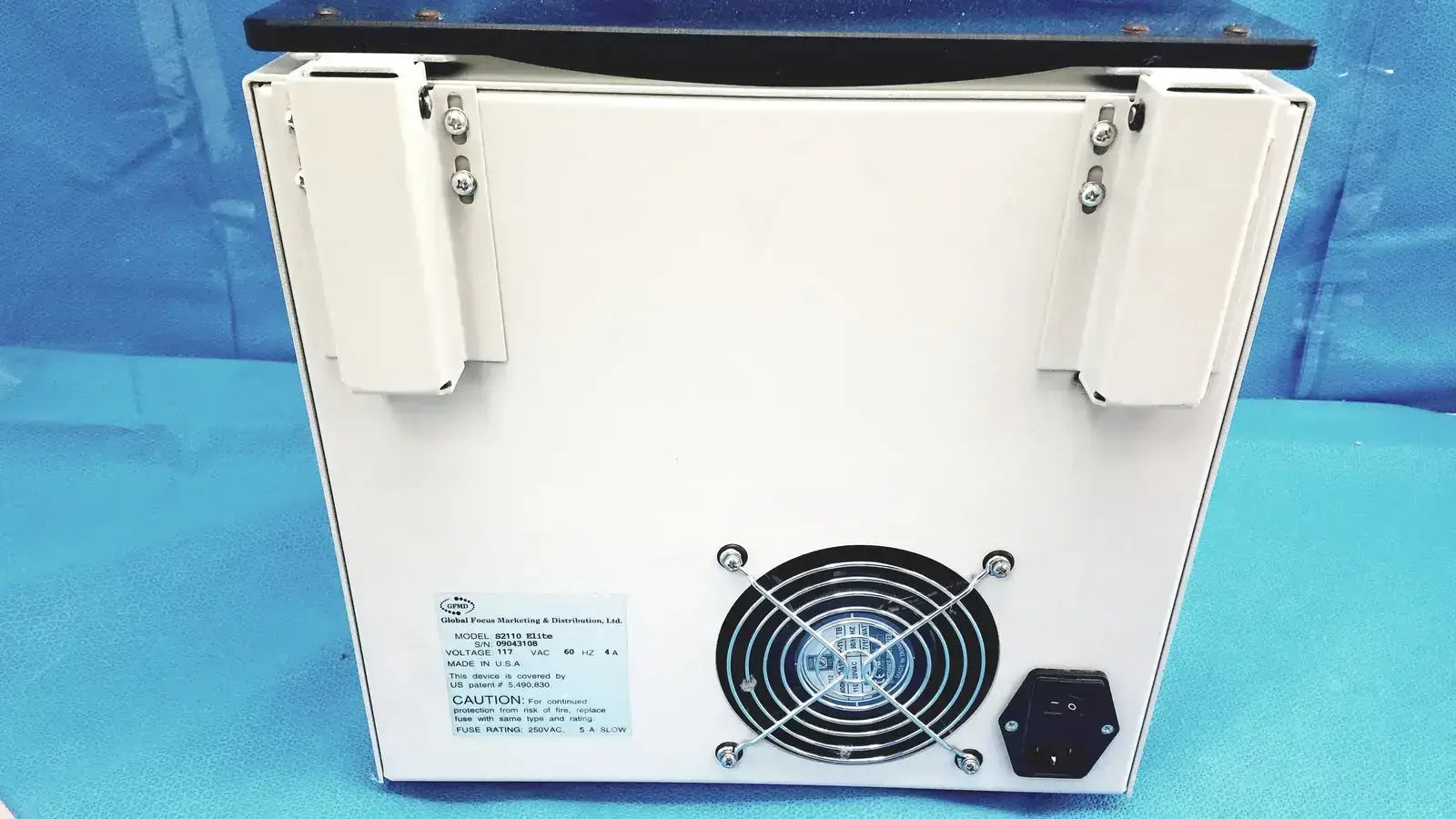 Clay Adams The Silent Solution Silencer 2100 Centriifuge System Benchtop Centrifuge, second-hand product photo 13