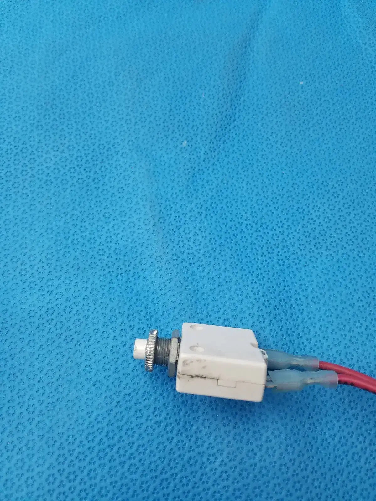 Generic Thermal Circuit Breaker Push Button Reset 20A 250VAC 50VDC Ignition Circuit Breaker, second-hand product photo 9