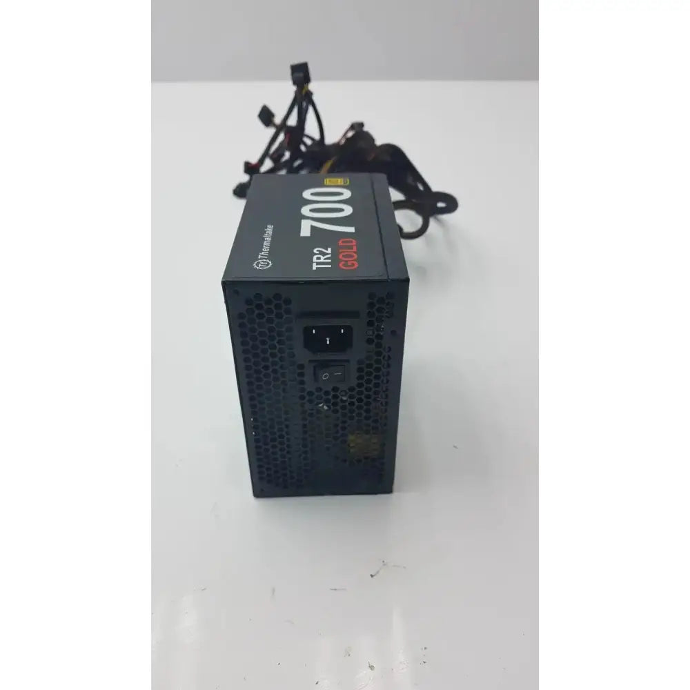Thermaltake 700W Power Supply TR2 Black ATX 12V 2.3 Desktop PSU 80+ Gold Power Supply, second-hand product photo 2