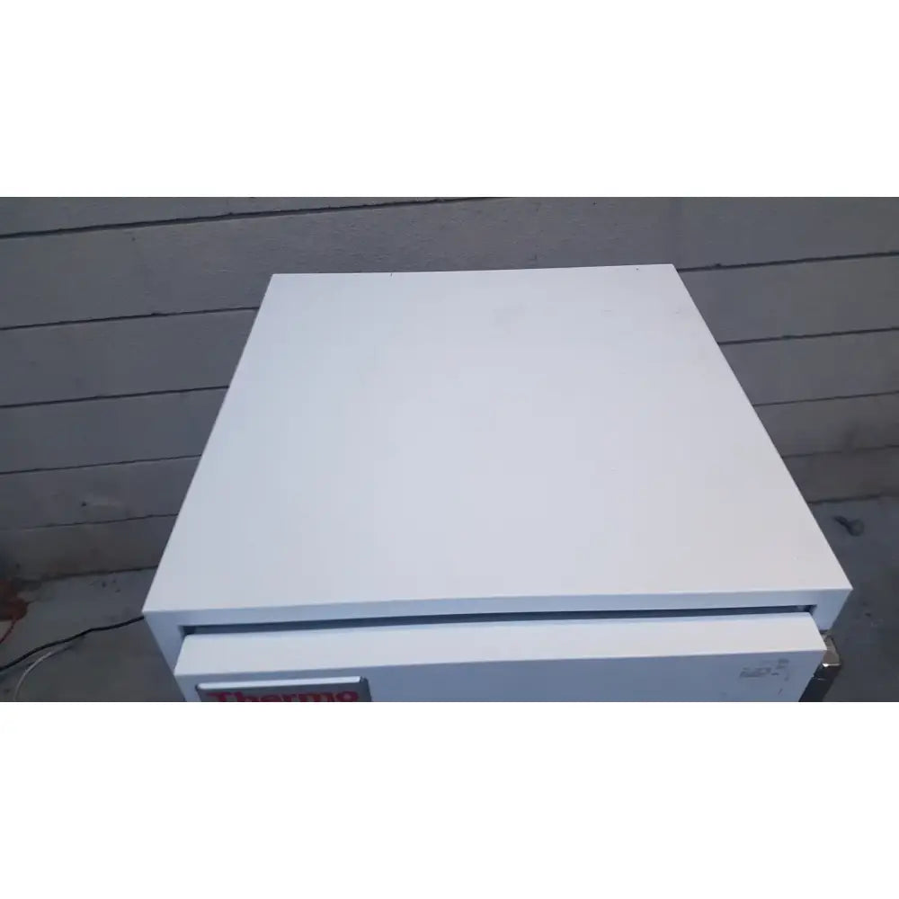 Thermo Scientific Thermo fisher Scientific MR05 Series Undercounter Lab Refrigerator Laboratory Refrigerator, second-hand product photo 2