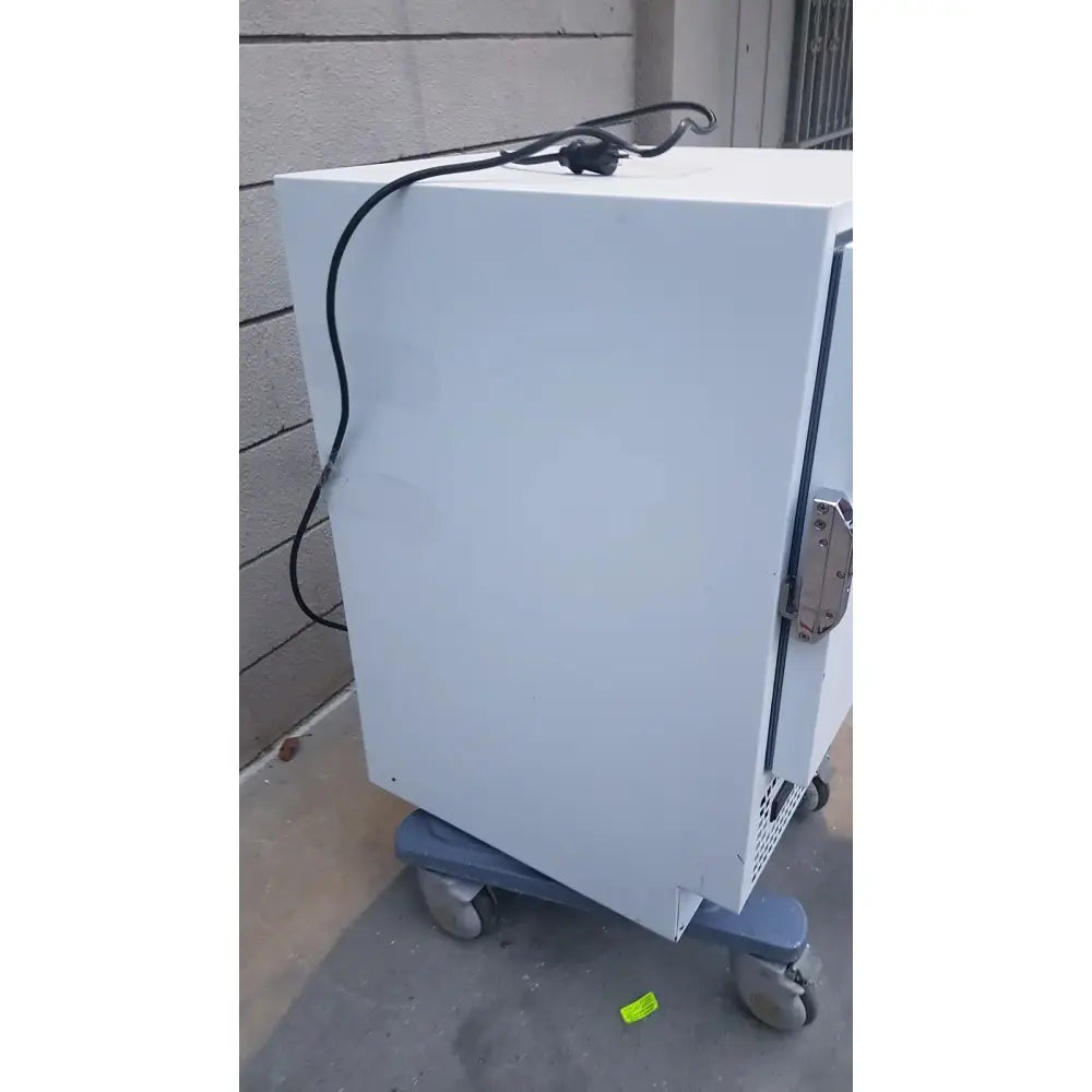 Thermo Scientific Thermo fisher Scientific MR05 Series Undercounter Lab Refrigerator Laboratory Refrigerator, second-hand product photo 4
