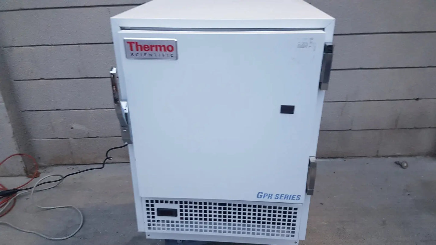 Thermo Scientific Thermo fisher Scientific MR05 Series Undercounter Lab Refrigerator Laboratory Refrigerator, second-hand product photo 1