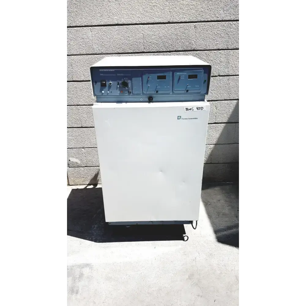 Thermo Forma Scientific Thermo Forma 3110 Water-Jacketed Laboratory Incubator Laboratory Incubator, second-hand product photo 2