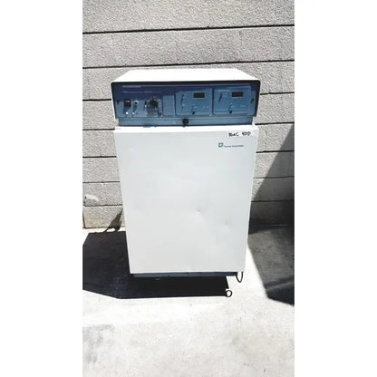 Thermo Forma Scientific Thermo Forma 3110 Water-Jacketed Laboratory Incubator Laboratory Incubator, second-hand product photo 2
