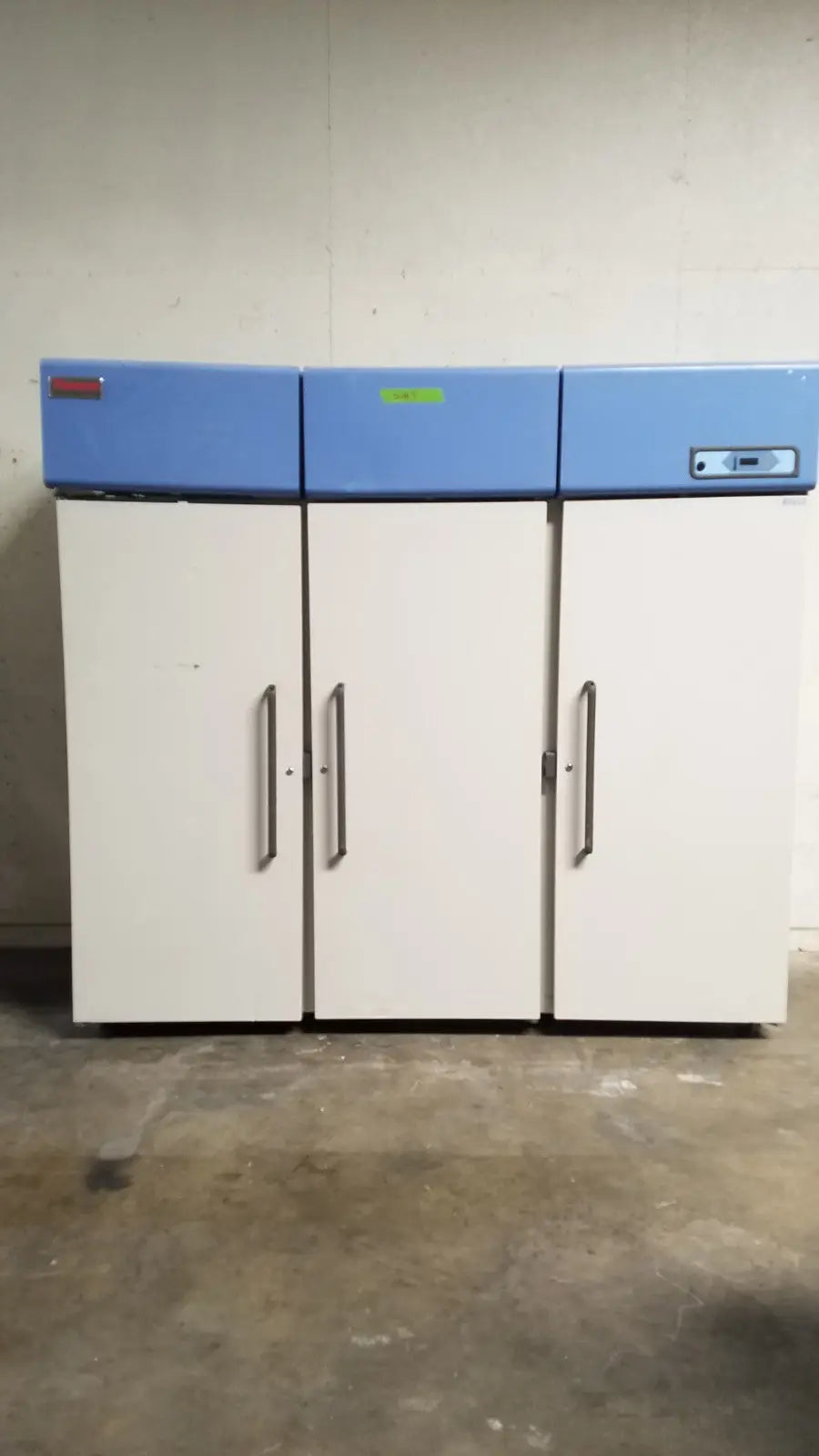 Reuse Medical Thermo Lab Refrigerator Triple Solid Door | Laboratory Storage Lab Freezers & Refrigerators, second-hand product photo 1