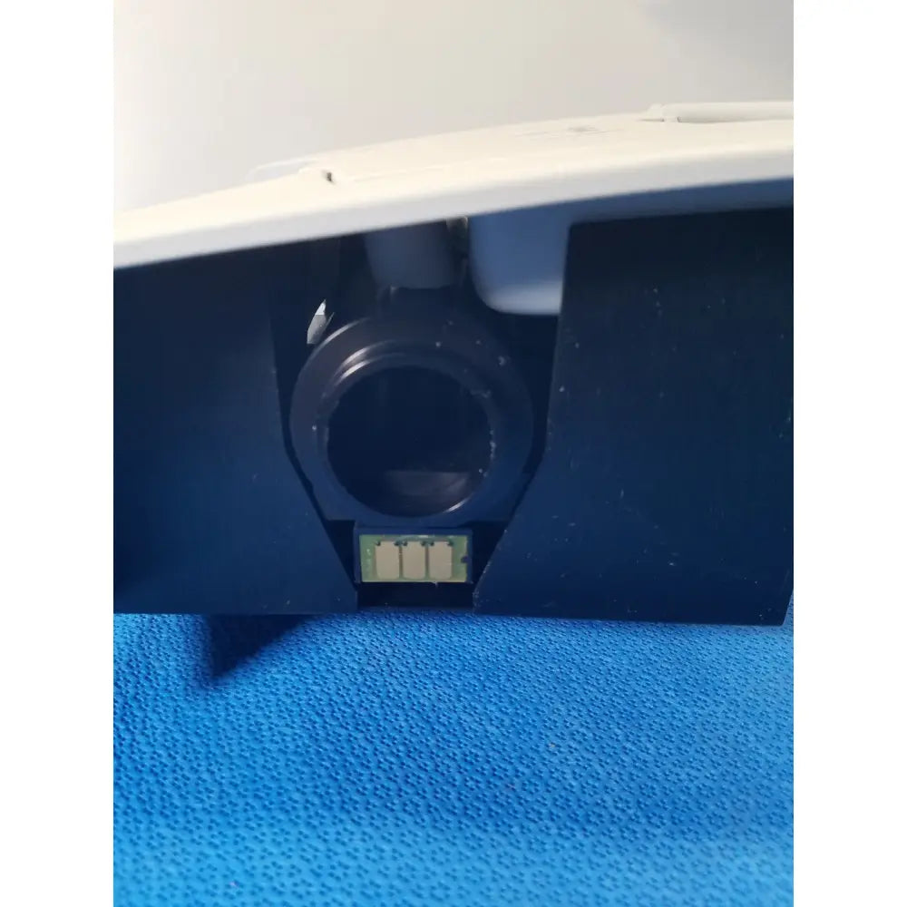 White plastic thermo nicolet smart collector diffuse reflectance ftir accessory with black component and green circuit board