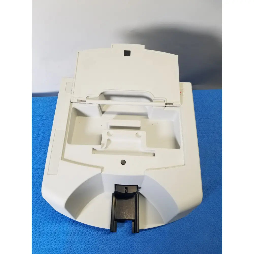 White plastic thermo nicolet smart collector diffuse reflectance ftir accessory with hinged lid and black front component