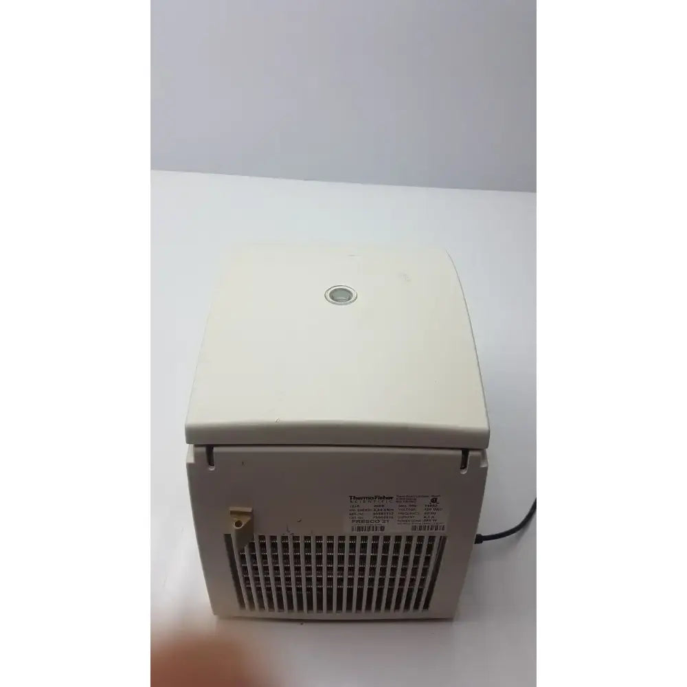 Thermo Scientific Heraeus Fresco 21 Refrigerated Centriifuge Microcentriifuge Refrigerated Microcentrifuge, as-is (for parts) product photo 18