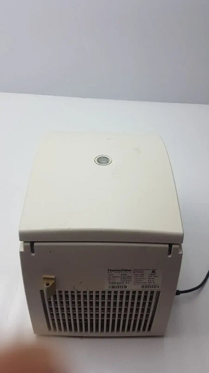 Thermo Scientific Heraeus Fresco 21 Refrigerated Centriifuge Microcentriifuge Refrigerated Microcentrifuge, as-is (for parts) product photo 18