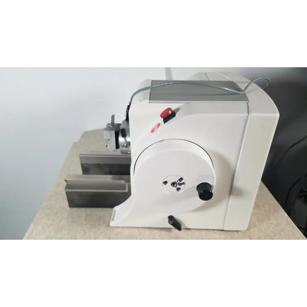 Reuse Medical Thermo Scientific Microm HM 355 S Rotary Microtome, Ref 905200 Microtomes, second-hand product photo 1