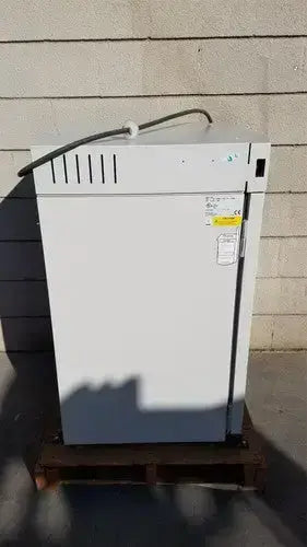Thermo Scientific Napco Series 8000 WJ CO2 Incubator CO2 Incubator, second-hand product photo 7