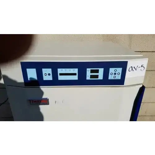 Thermo Scientific Napco Series 8000 WJ CO2 Incubator CO2 Incubator, second-hand product photo 3
