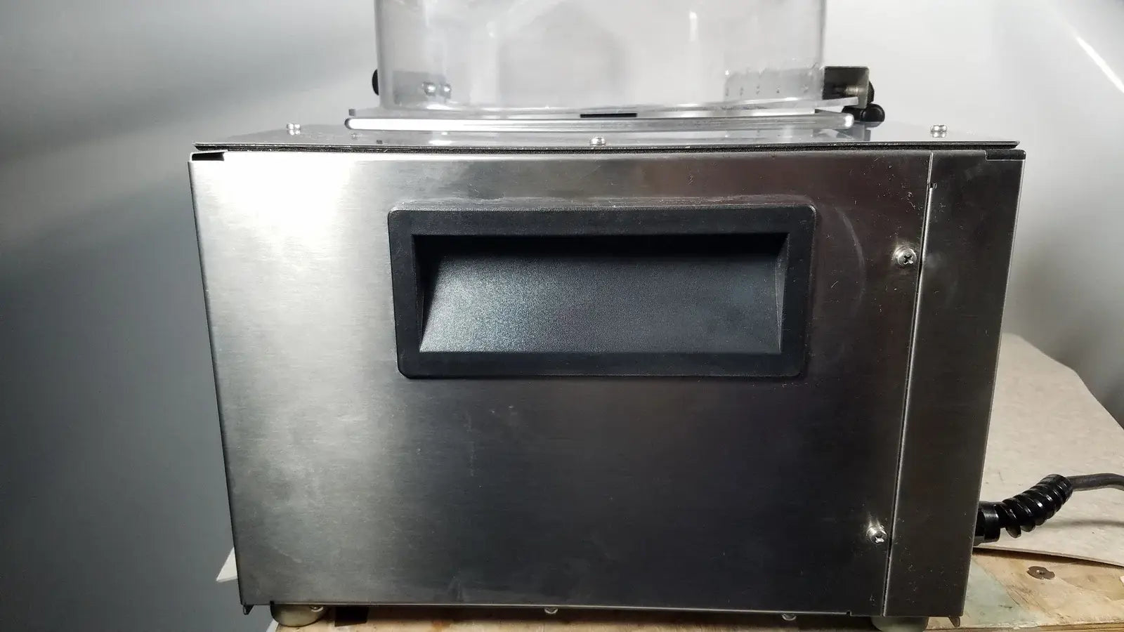 Reuse Medical Thermo Scientific SWB25 Digital Shaker Water Bath Water Baths, Circulators & Chillers, second-hand product photo 9