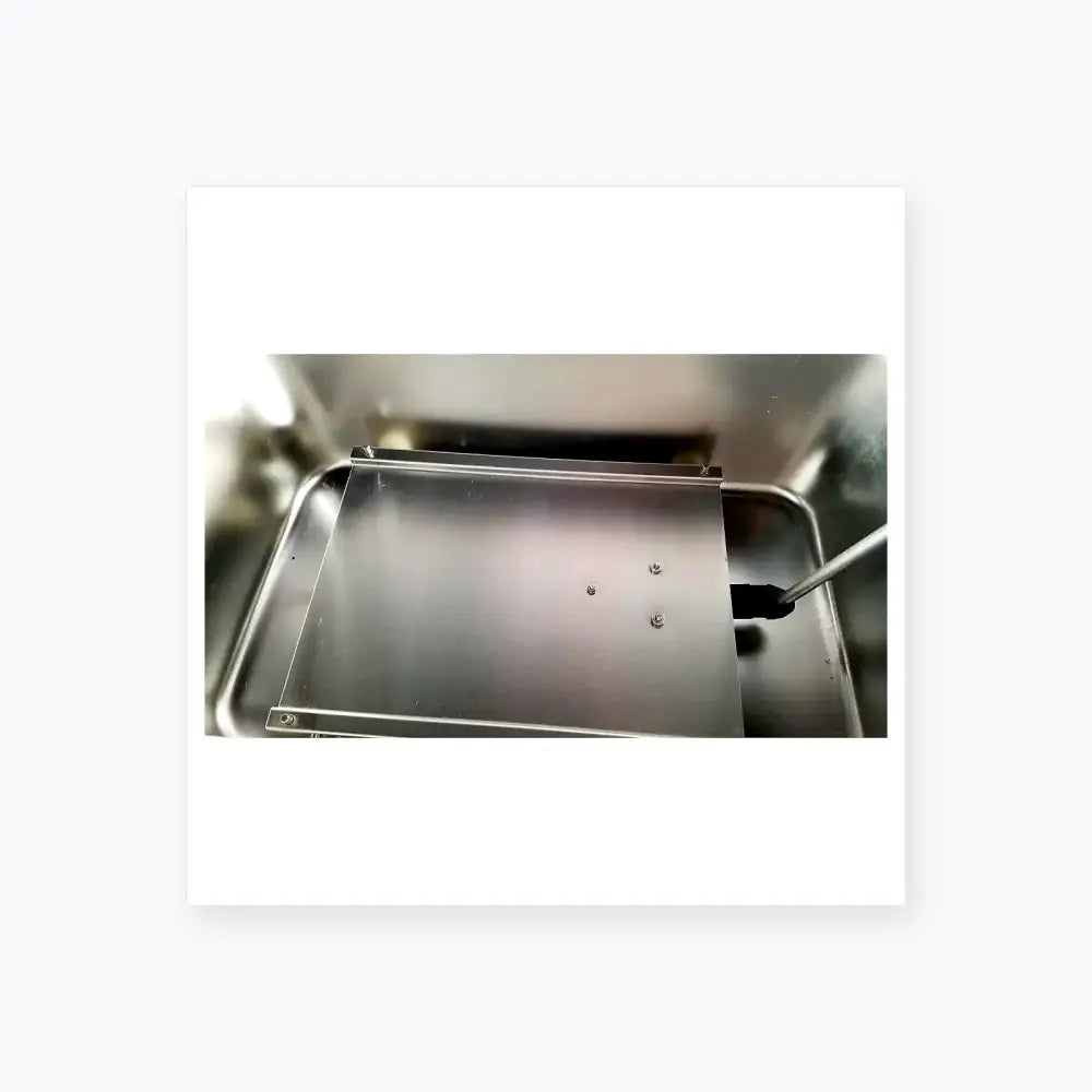 Reuse Medical Thermo Scientific SWB25 Digital Shaker Water Bath Water Baths, Circulators & Chillers, second-hand product photo 4