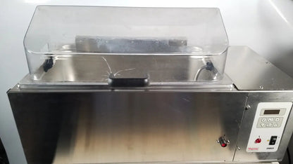 Reuse Medical Thermo Scientific SWB25 Digital Shaker Water Bath Water Baths, Circulators & Chillers, second-hand product photo 2