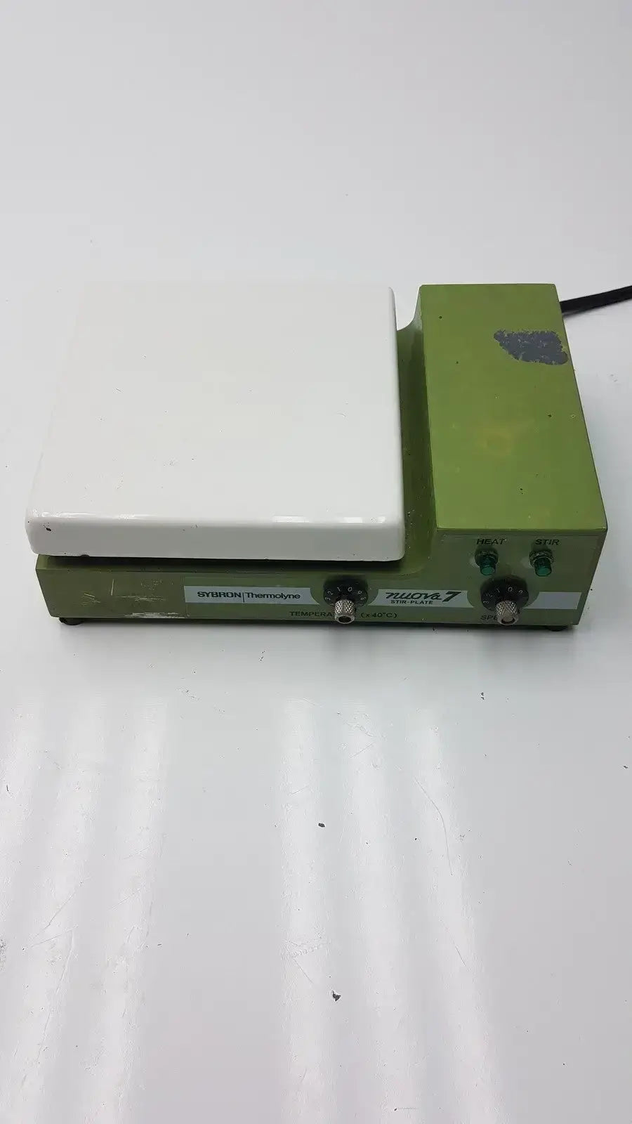 Thermolyne Sybron Corporation Nuova 7 Stirrer Model SP-18425 Laboratory Stirrer, second-hand product photo 4