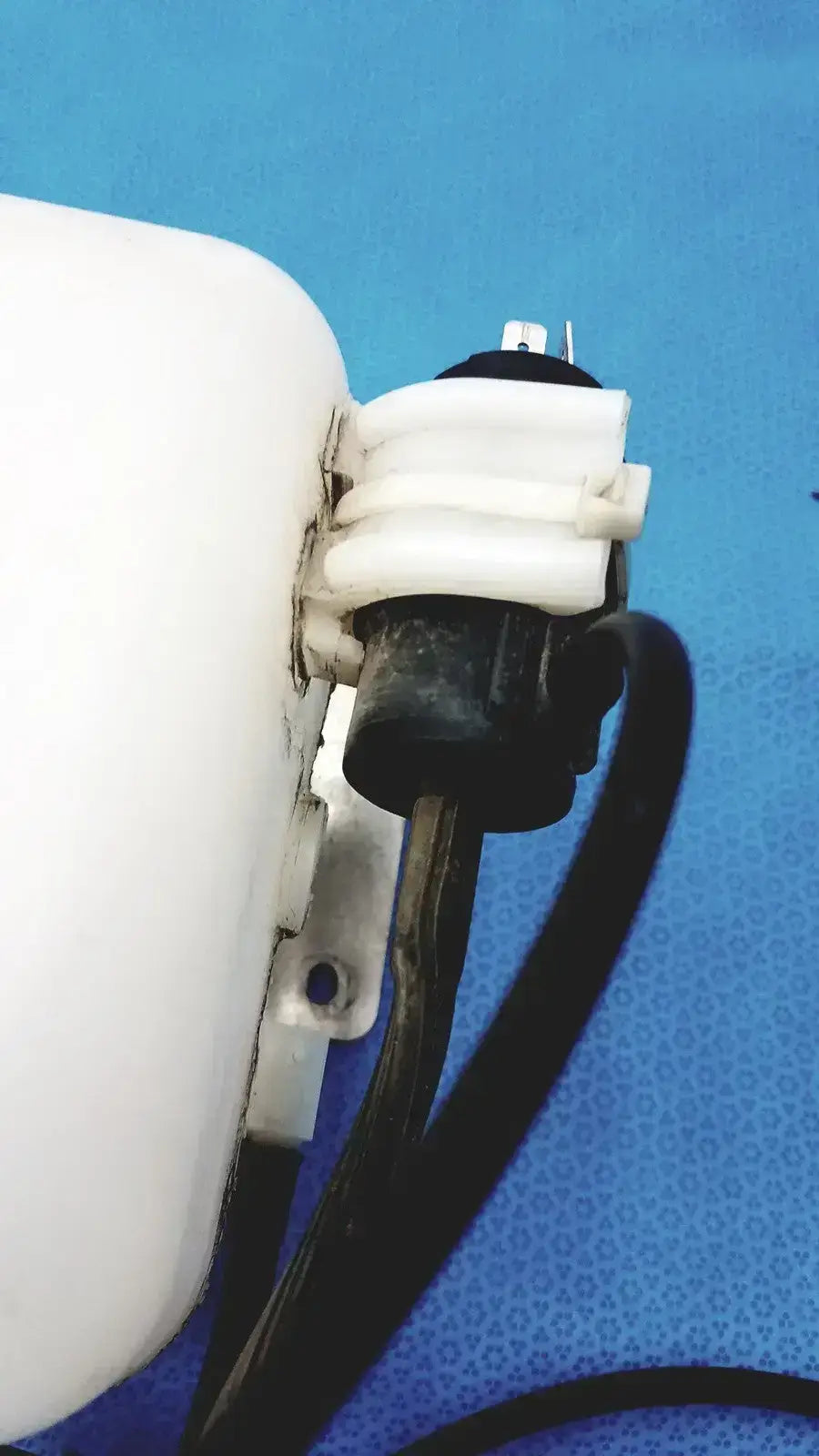 Ford Think Think Golf Cart Windshield Washer Reservoir Tank Bottle Golf Cart Windshield Washer Reservoir, second-hand product photo 6