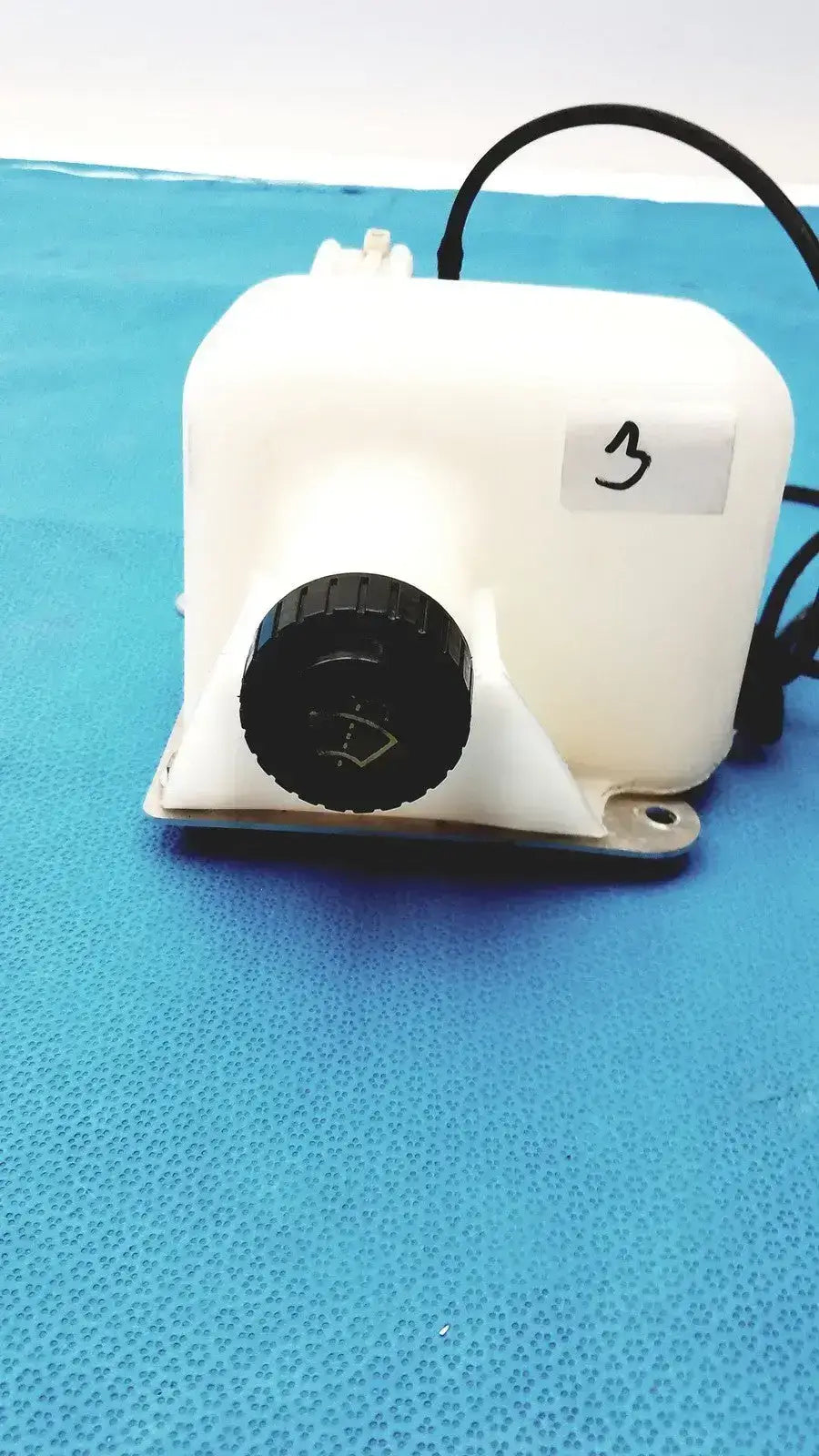 Ford Think Think Golf Cart Windshield Washer Reservoir Tank Bottle Golf Cart Windshield Washer Reservoir, second-hand product photo 4
