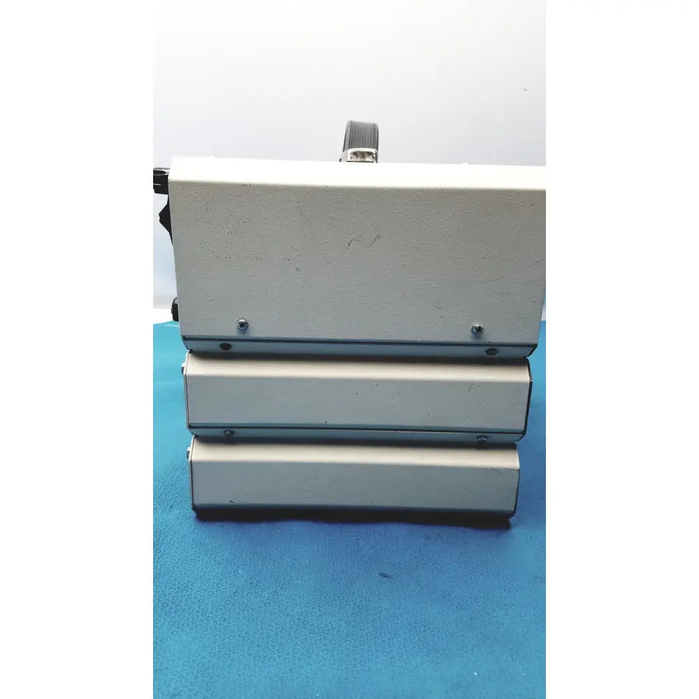 White metal case with black handle and silver screws for timeter instrument corporation rt-200 calibration analyzer