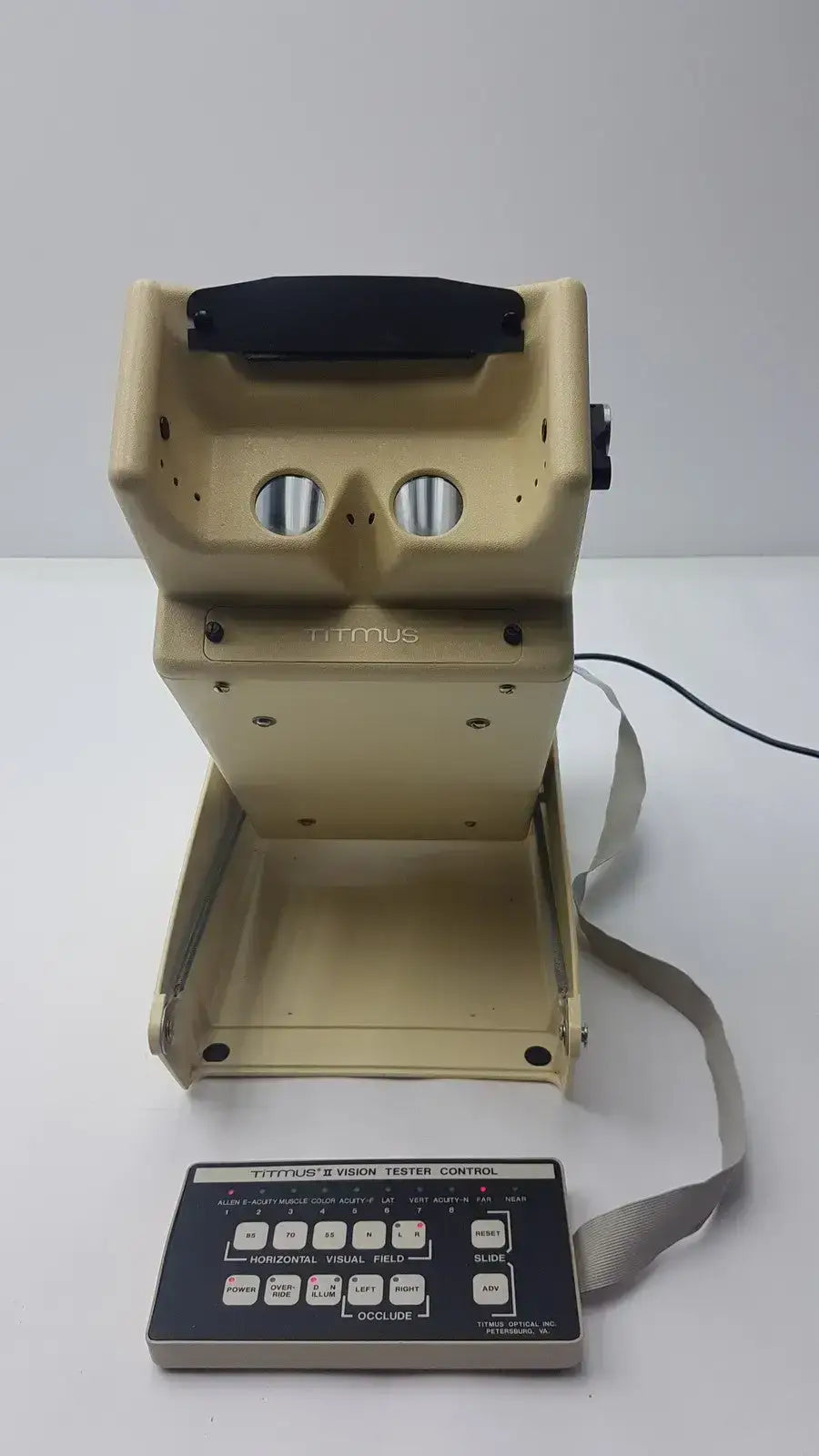 Titmus Optical Titmus II Vision Tester With Controller Vision Tester, second-hand product photo 4