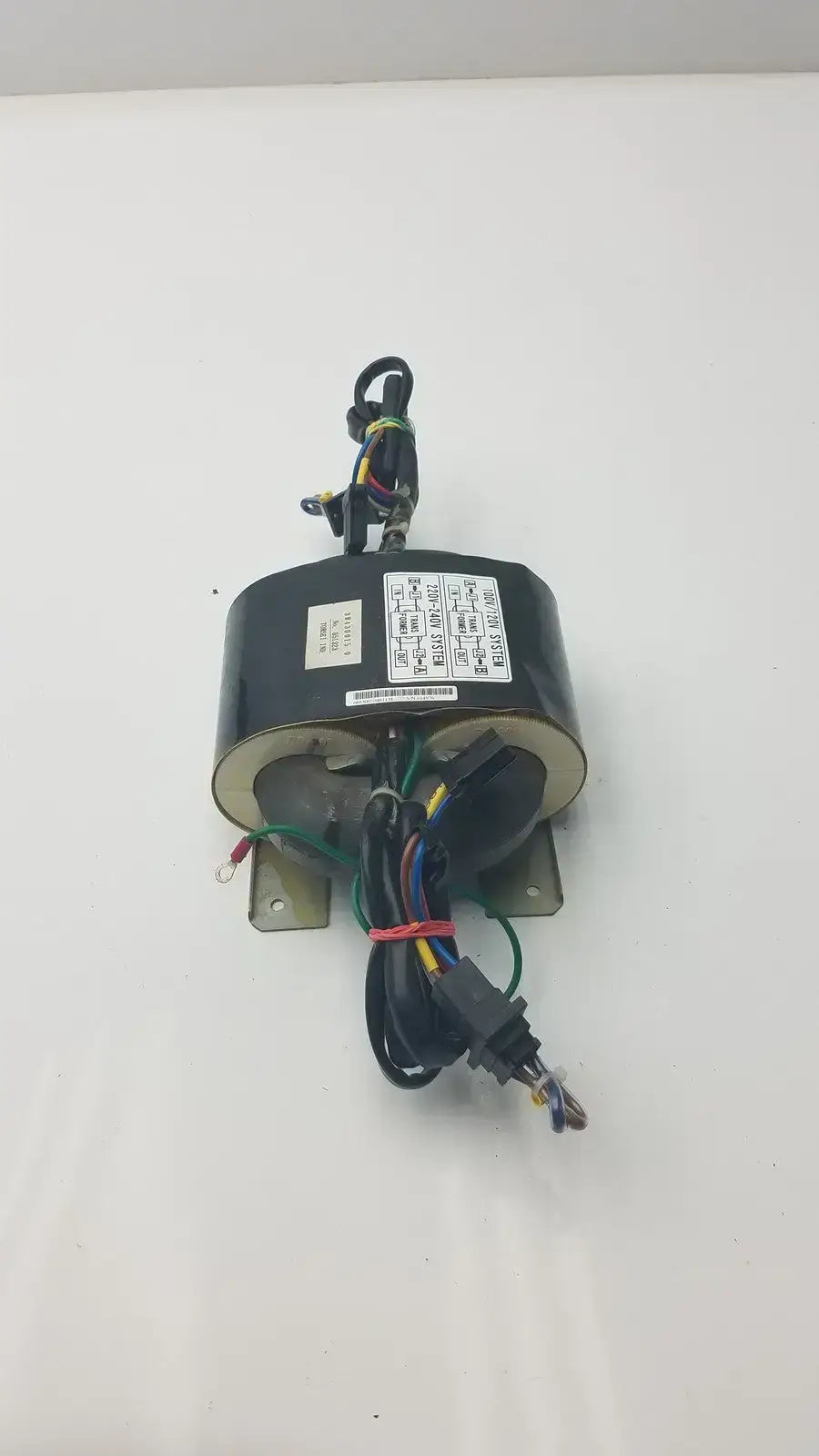 Tohsei Ind 3H30015-0 Transformer, 220V-240V System Transformer, second-hand product photo 1
