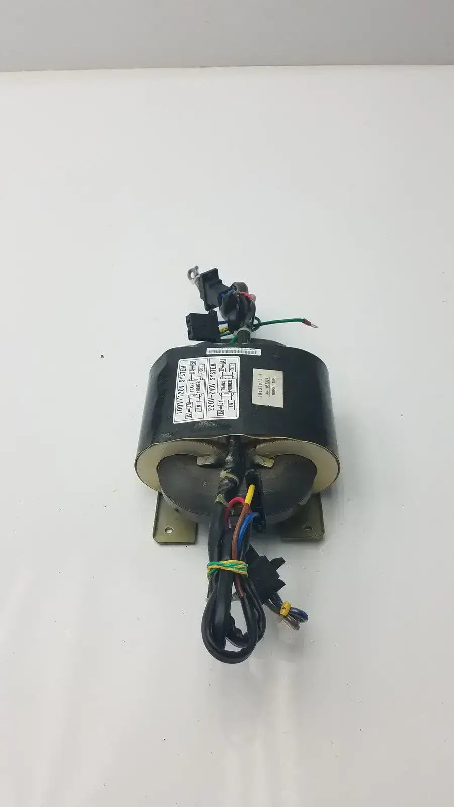 Tohsei Ind 3H30015-0 Transformer, 220V-240V System Transformer, second-hand product photo 4