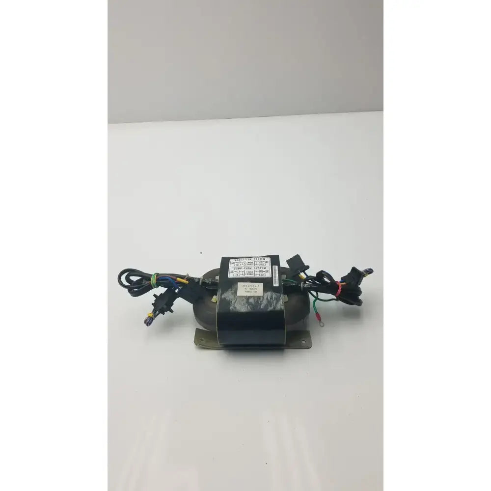 Tohsei Ind 3H30015-0 Transformer, 220V-240V System Transformer, second-hand product photo 2
