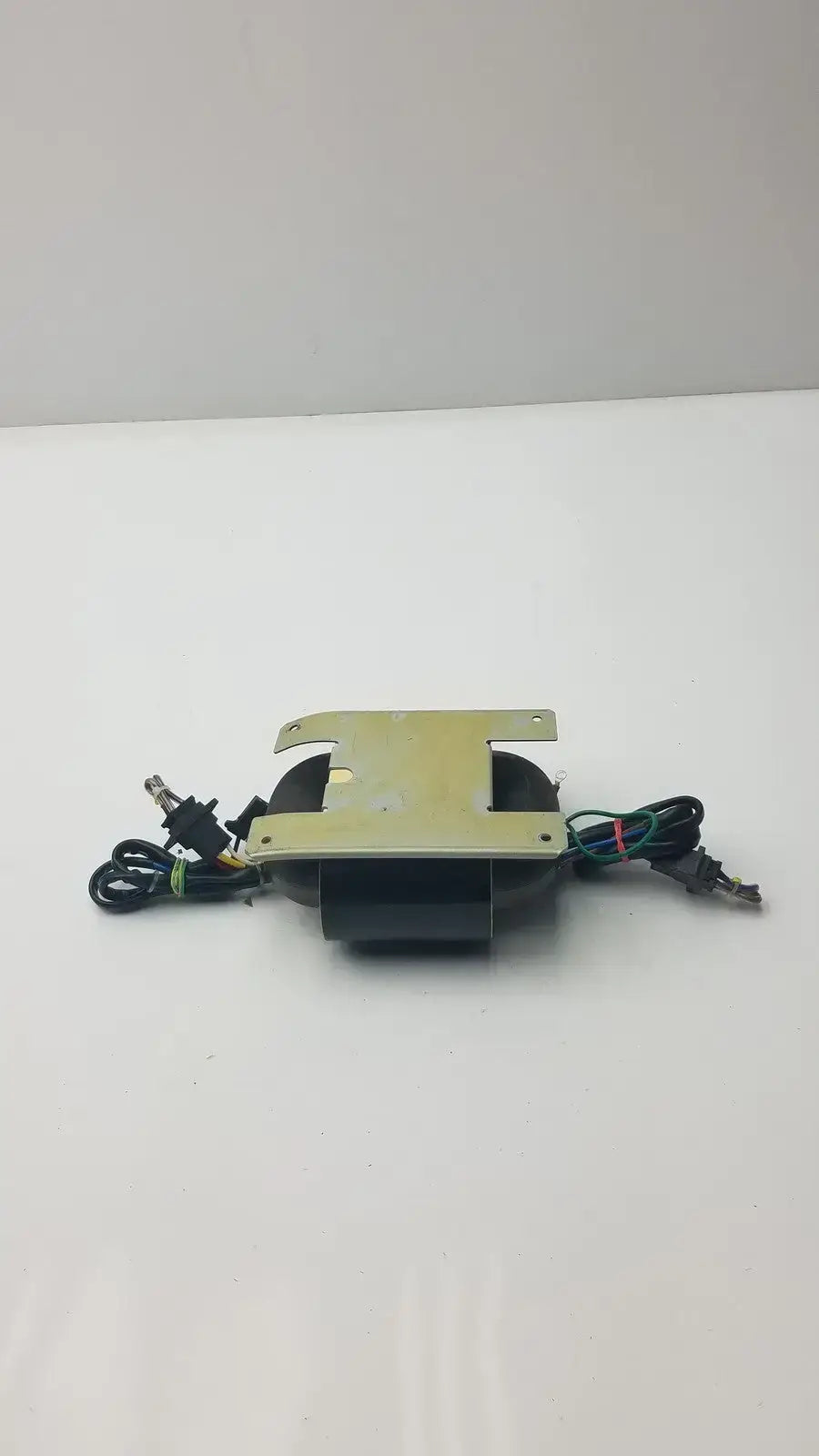 Tohsei Ind 3H30015-0 Transformer, 220V-240V System Transformer, second-hand product photo 5