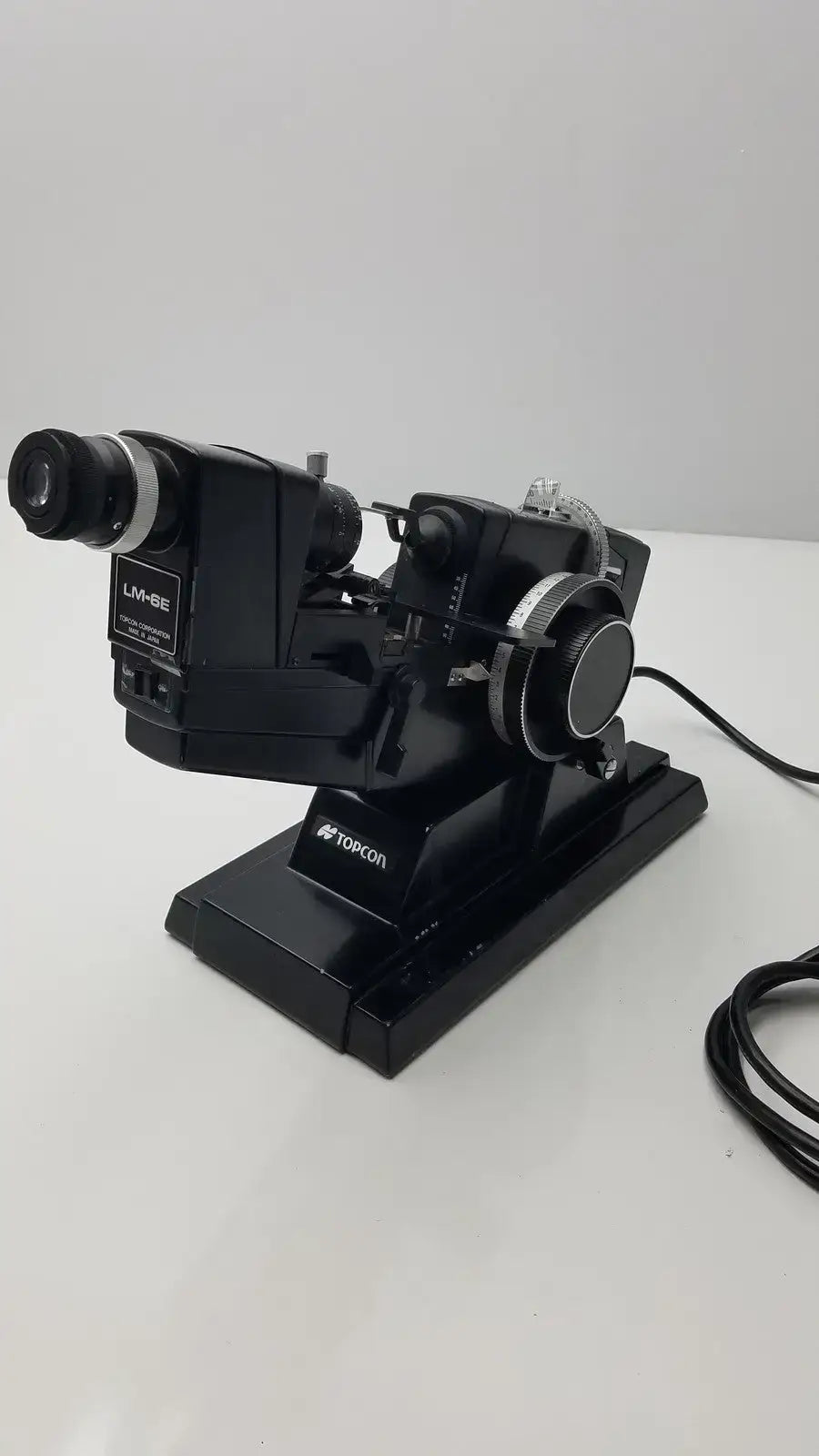 Topcon LM-6E Manual Lensometer Lensometer, second-hand product photo 1