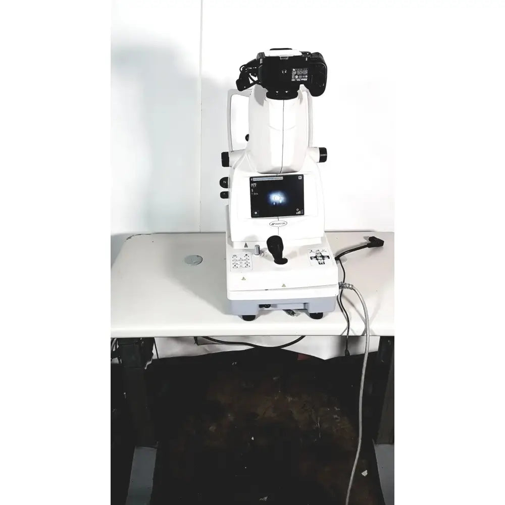 Topcon TRC NW8 Retinal Camera Retinal Camera, second-hand product photo 1