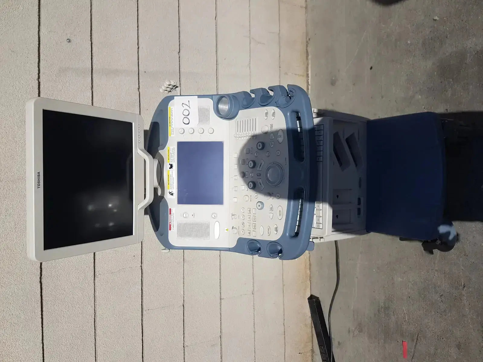 Toshiba Xario XG SSA-660A Diagnostic Ultrasound Machine BSM31-7130 Diagnostic Ultrasound Machine, second-hand product photo 2