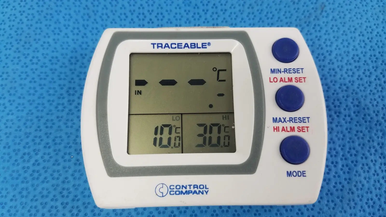 Reuse Medical Traceable Refrigerator/Freezer Digital Thermometer Other Medical & Lab Equipment, as-is (for parts) product photo 1