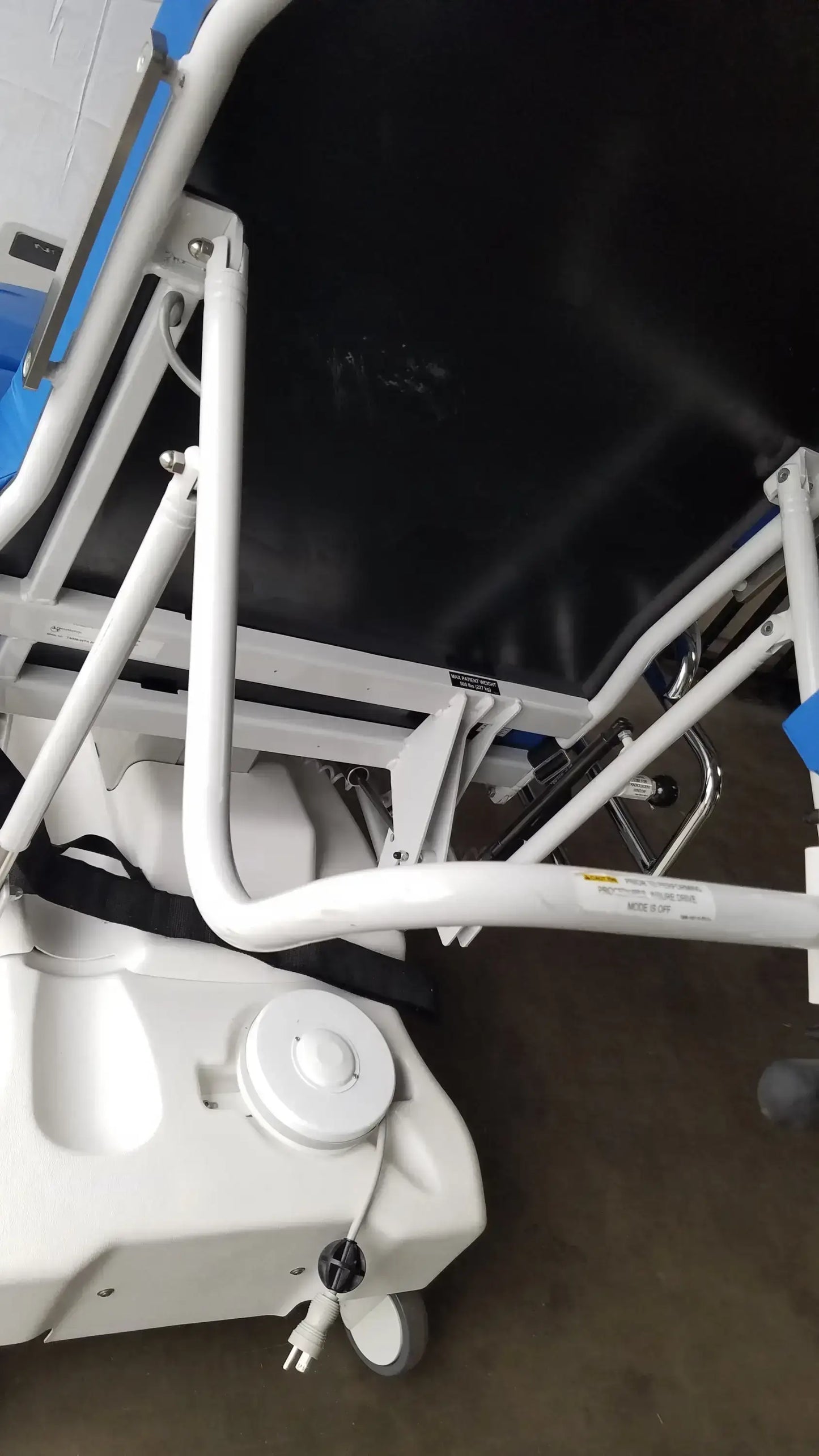 Reuse Medical Equipment TransMotion TMM6 Power Drive Stretcher Chair Powered Examination Chairs, as-is (for parts) product photo 6