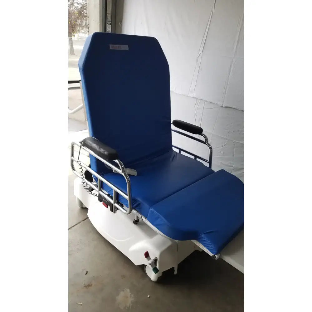Reuse Medical Equipment TransMotion TMM6 Power Drive Stretcher Chair Powered Examination Chairs, as-is (for parts) product photo 3