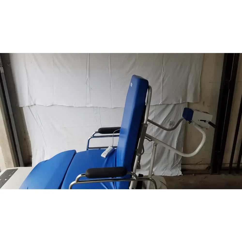 Reuse Medical Equipment TransMotion TMM6 Power Drive Stretcher Chair Powered Examination Chairs, as-is (for parts) product photo 18