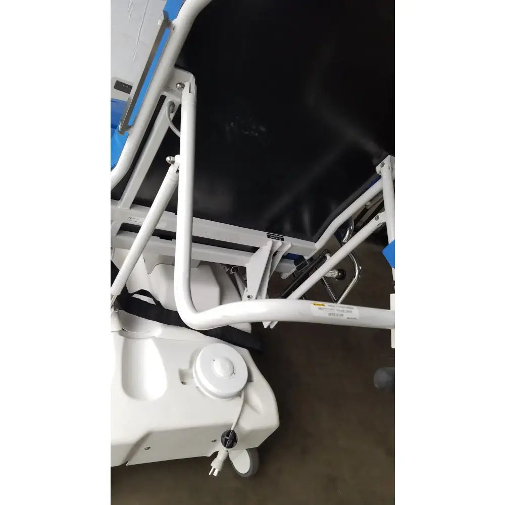 Reuse Medical Equipment TransMotion TMM6 Power Drive Stretcher Chair Powered Examination Chairs, as-is (for parts) product photo 6