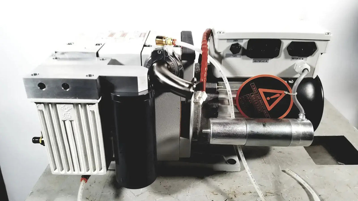 Carl Zeiss Trivac Leybold D16B Rotary Vane Vacuum Pump Rotary Vane Vacuum Pump, as-is (for parts) product photo 14