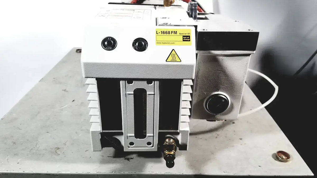Carl Zeiss Trivac Leybold D16B Rotary Vane Vacuum Pump Rotary Vane Vacuum Pump, as-is (for parts) product photo 8