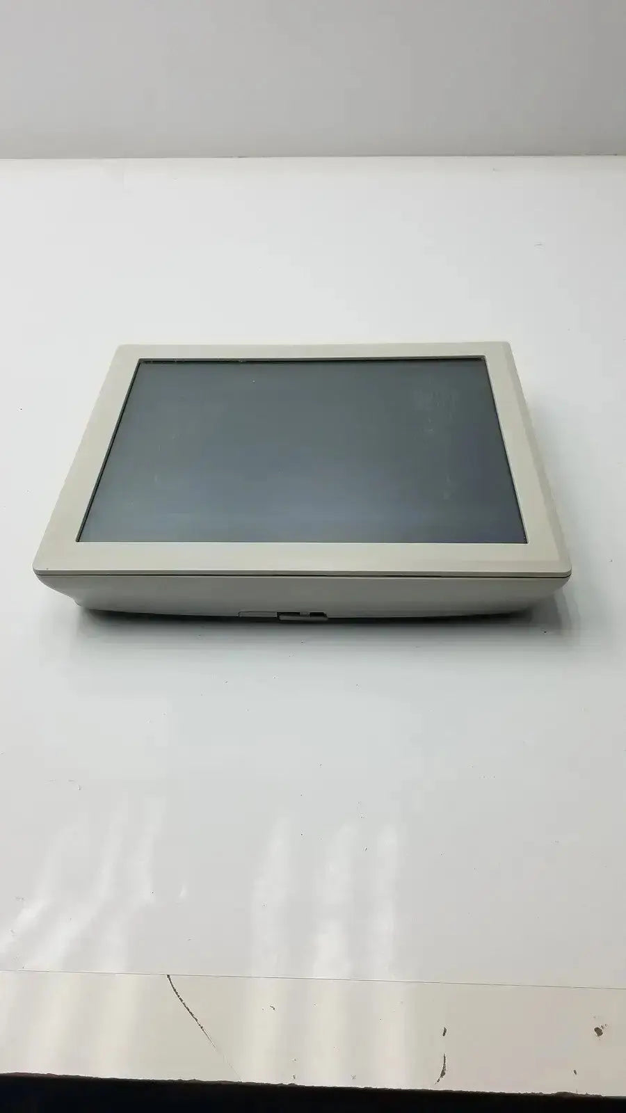 Tyco Electronics ET1729L-7UWA-1-RTMD-G Touchscreen Monitor Touchscreen Monitor, second-hand product photo 3