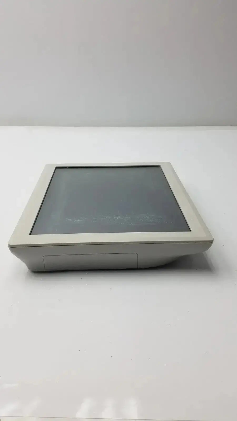 Tyco Electronics ET1729L-7UWA-1-RTMD-G Touchscreen Monitor Touchscreen Monitor, second-hand product photo 4