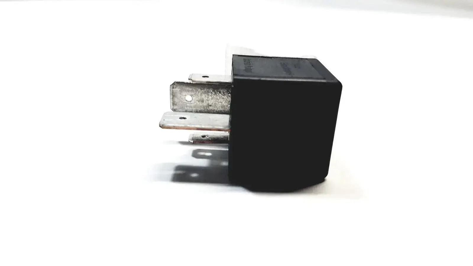 Tyco Electronics Power Relay V231340J53-D642, 24V Power Relay, second-hand product photo 5