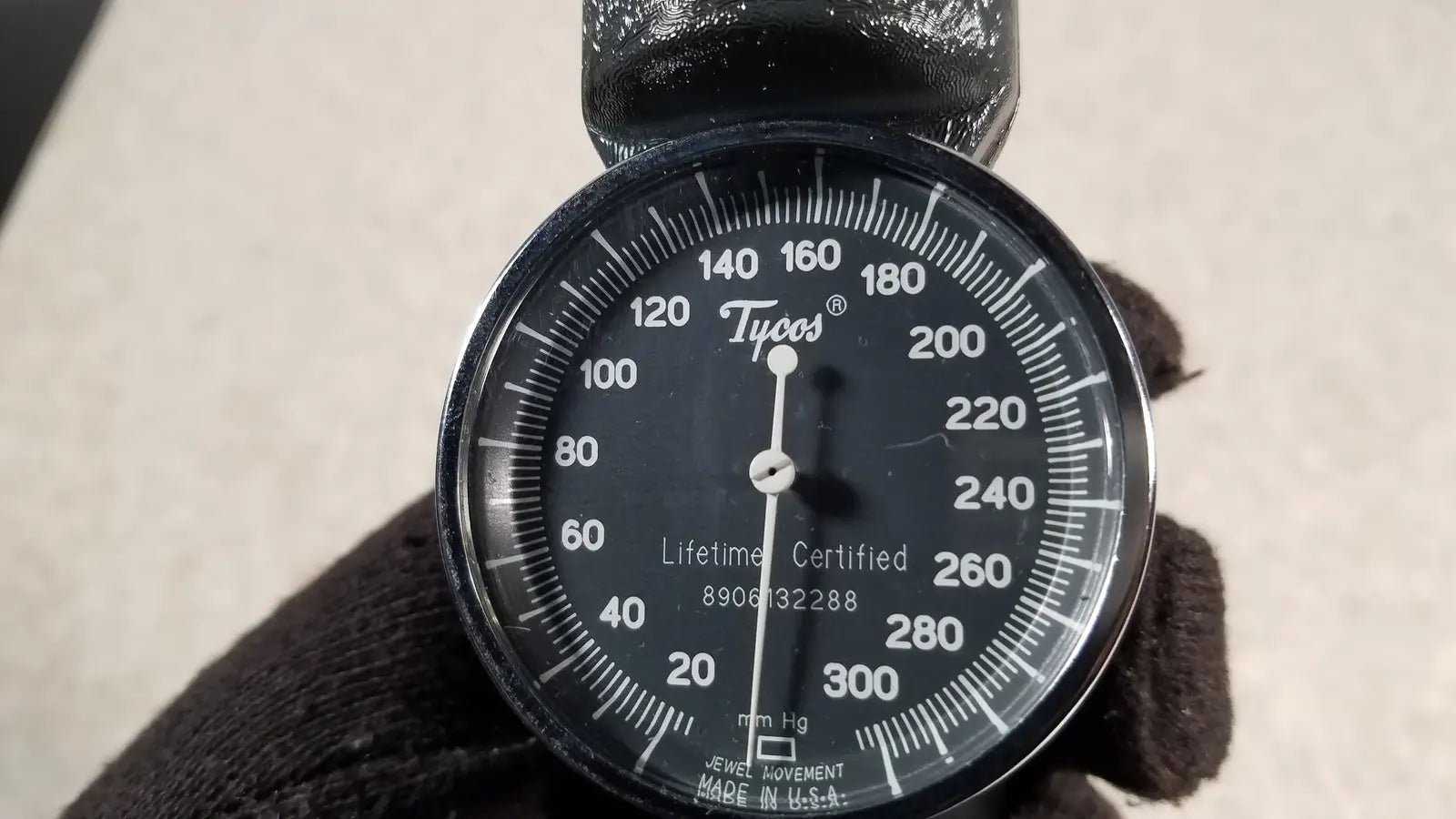 Tycos Hand Aneroid Gauge Lifetime Certified 8906132288 Aneroid Blood Pressure Gauge, second-hand product photo 8