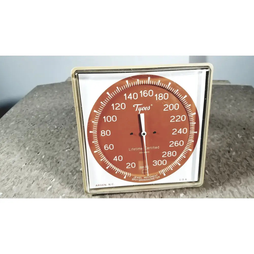 Reuse Medical Tycos Lifetime Certified Sphygmomanomet Blood Pressure Machines & Monitors, second-hand product photo 1