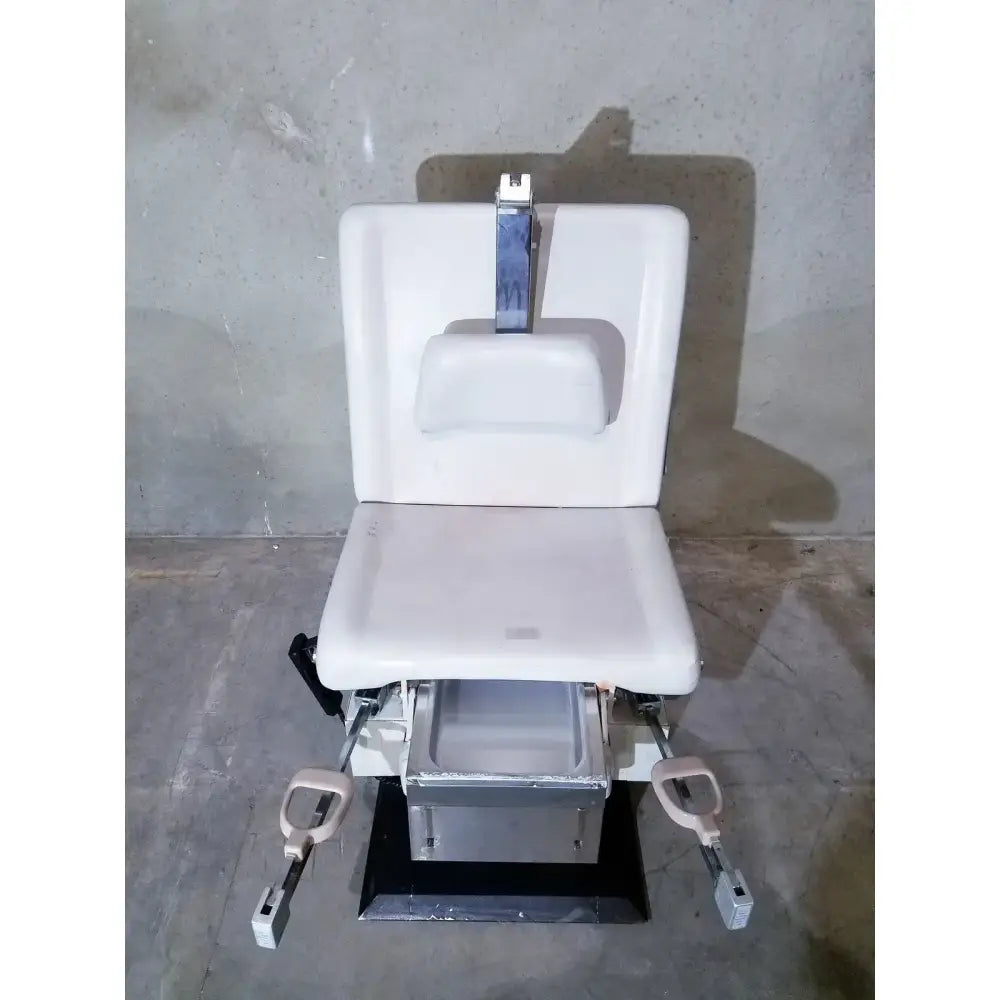 UMF 5020 Economy Power Procedure Chair, Hand Control Power Procedure Chair, second-hand product photo 13