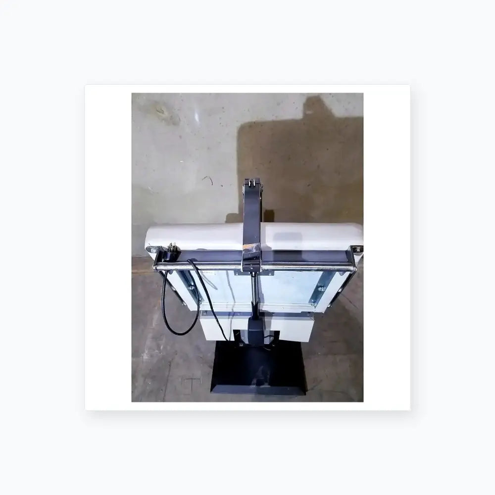 UMF 5020 Economy Power Procedure Chair, Hand Control Power Procedure Chair, second-hand product photo 2