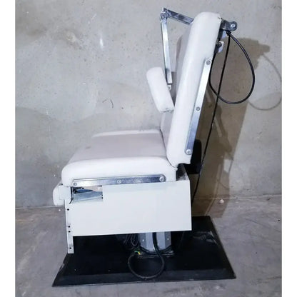 UMF 5020 Economy Power Procedure Chair, Hand Control Power Procedure Chair, second-hand product photo 1