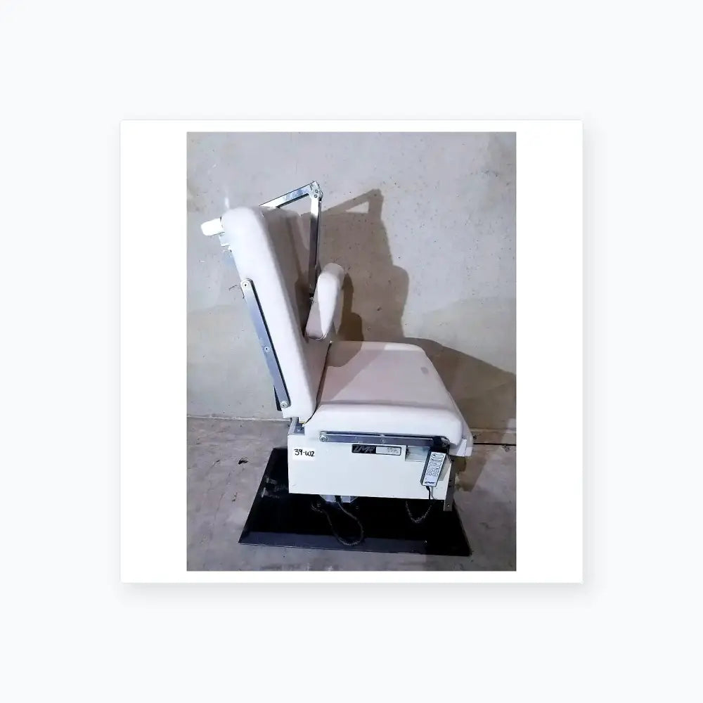 UMF 5020 Economy Power Procedure Chair, Hand Control Power Procedure Chair, second-hand product photo 18