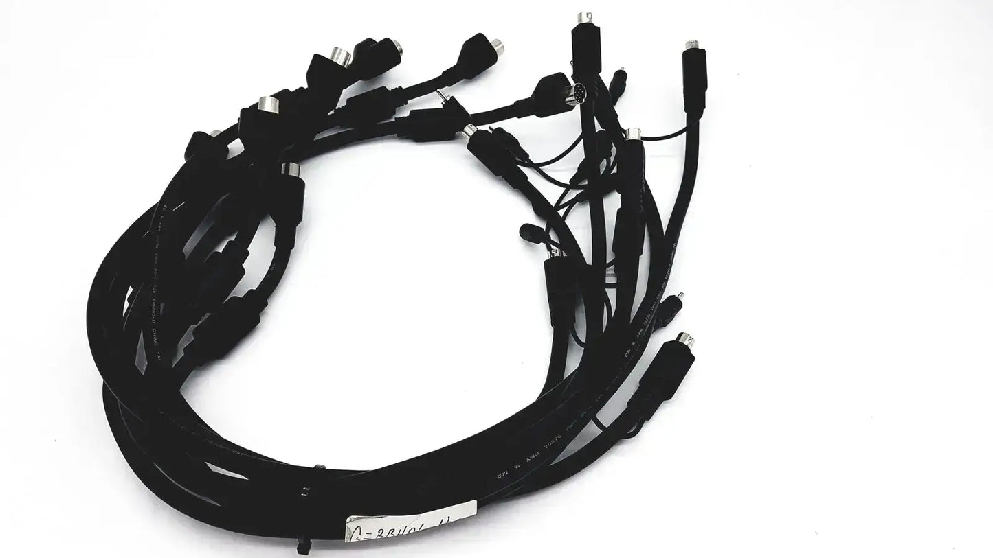 Unbranded Lot of Black Link Cables or Stereo Remote Adapter Cables & Adapters, second-hand product photo 1